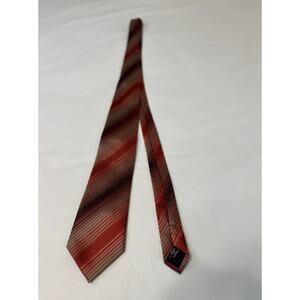 Kenneth Cole Reaction silk tie, diagonal striped pattern. Red, tan, black, gold